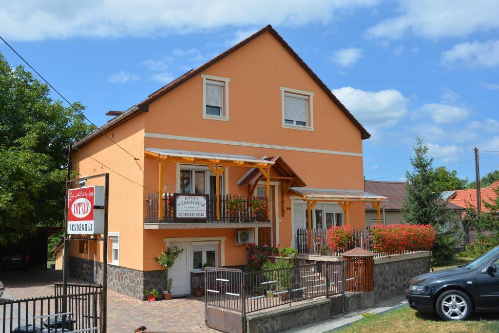 Istvan Vendeghaz Hotell Egerszalók Exteriör bild